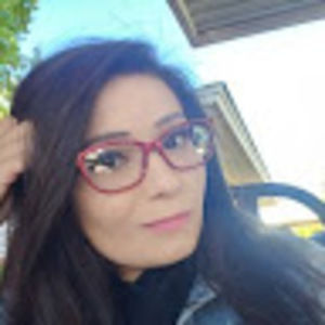 Meet your Posher, Cassandra